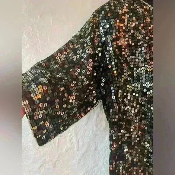 Vintage black beaded and sequined cropped top with silver flower detail; size M - Picture 5 of 6